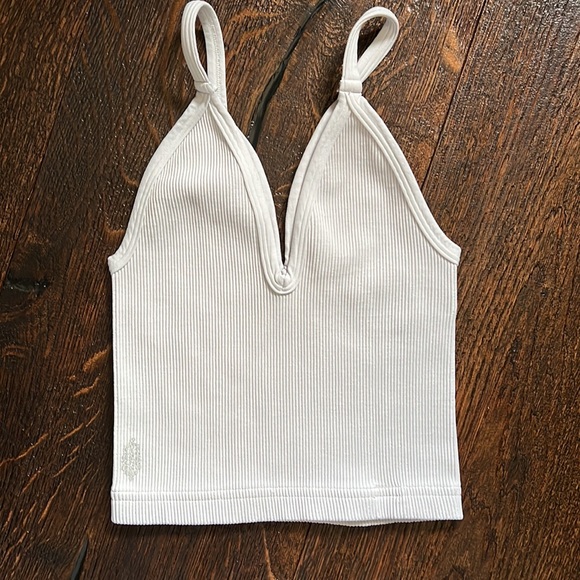 FP Movement Happiness Runs V Neck Tank - Ice Grey - Picture 7 of 8